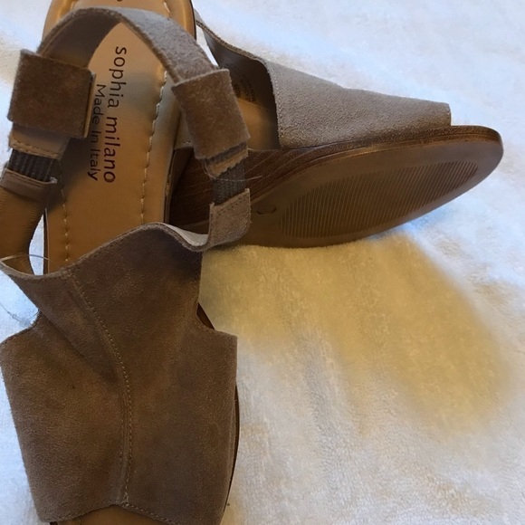 SOPHIA Milano suede wedge heel shoes tan size 9. - Picture 4 of 7